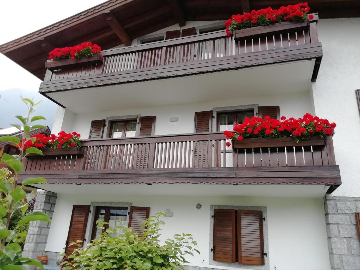 Appartamento Con Giardino Карізоло Екстер'єр фото
